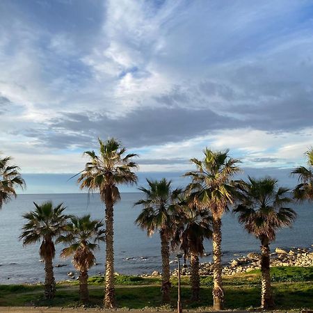 Eftihia Apartments By The Sea Ретимно Екстериор снимка