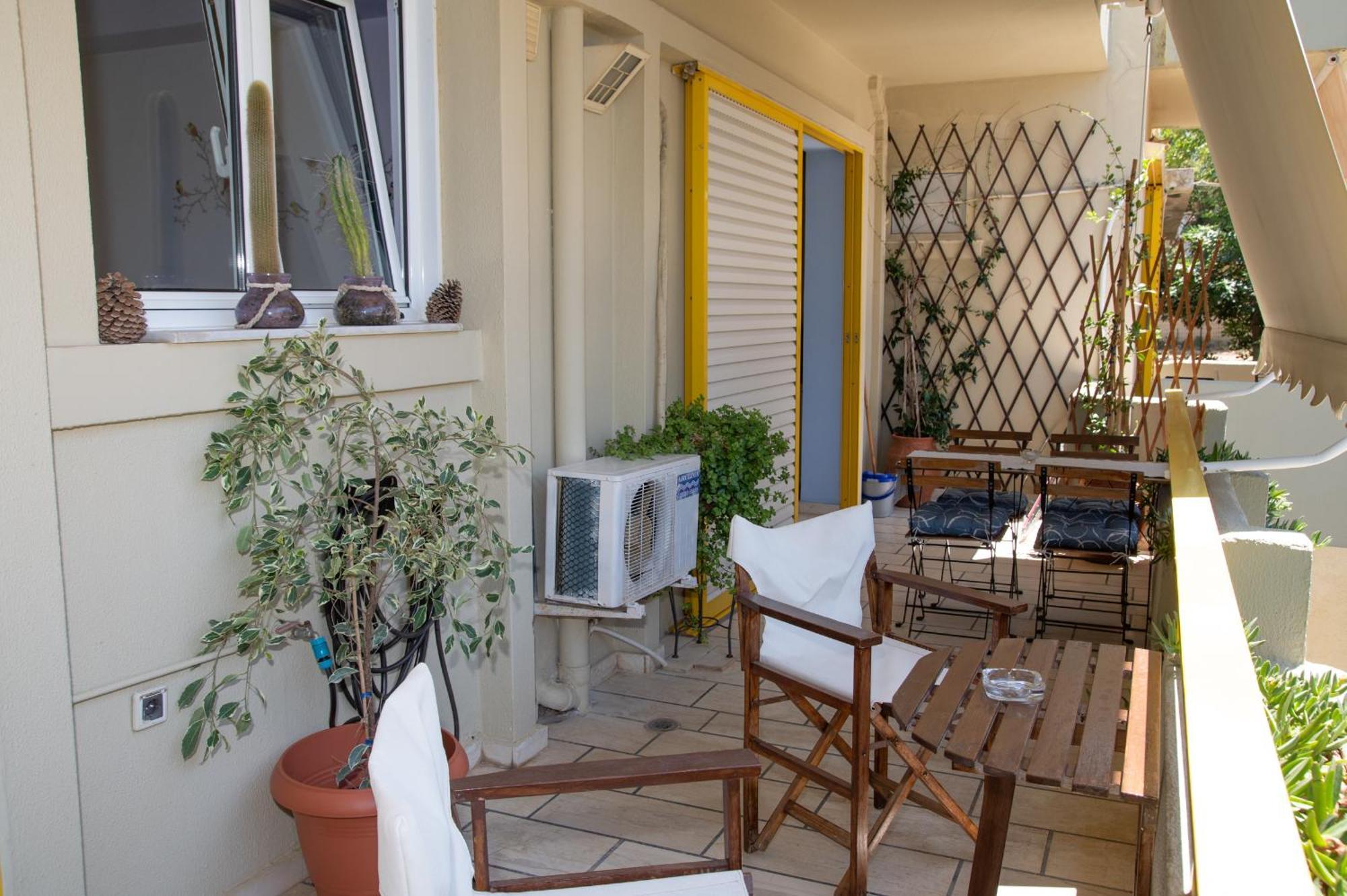 Eftihia Apartments By The Sea Ретимно Екстериор снимка