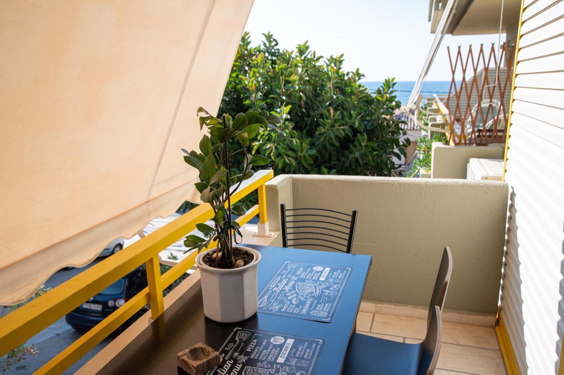 Eftihia Apartments By The Sea Ретимно Екстериор снимка