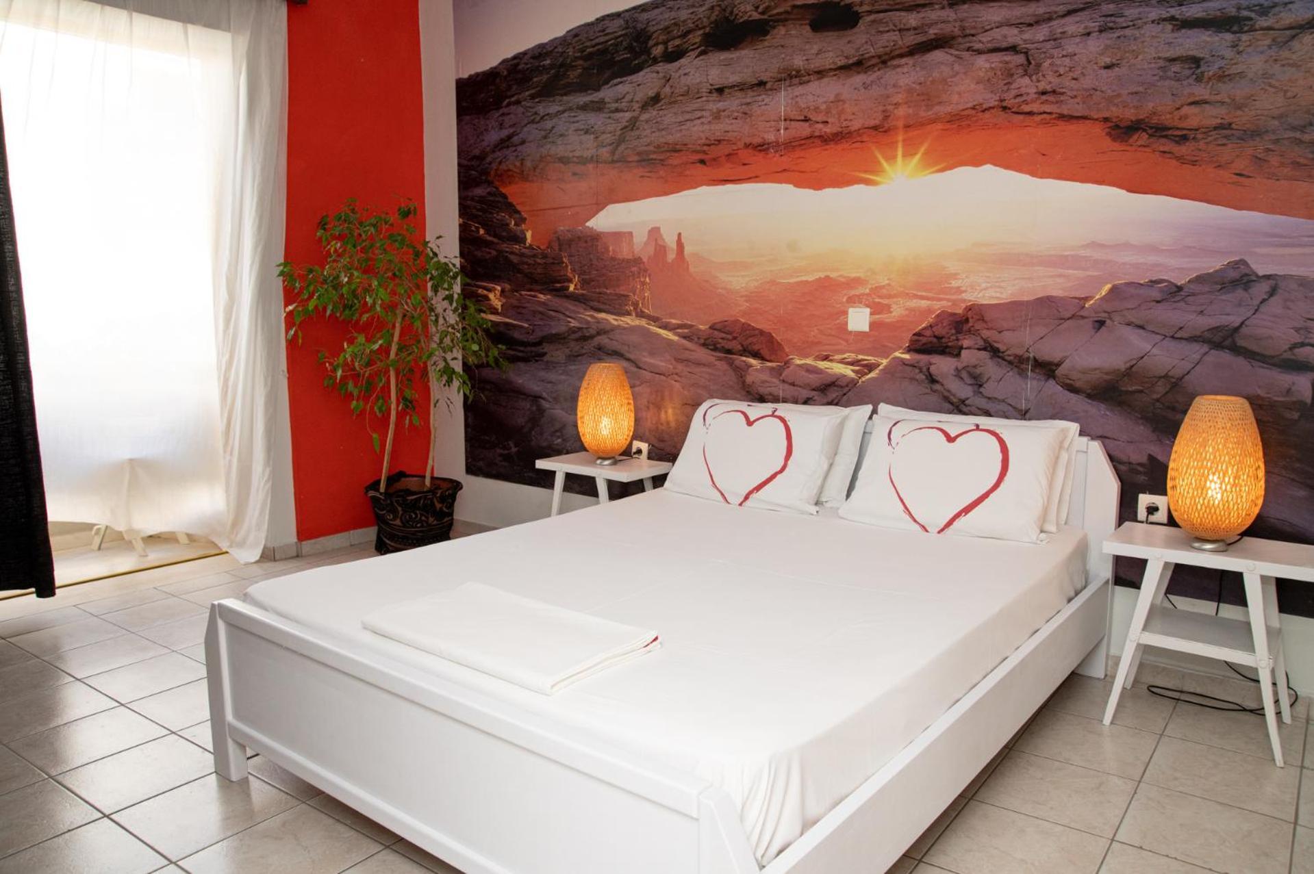Eftihia Apartments By The Sea Ретимно Екстериор снимка