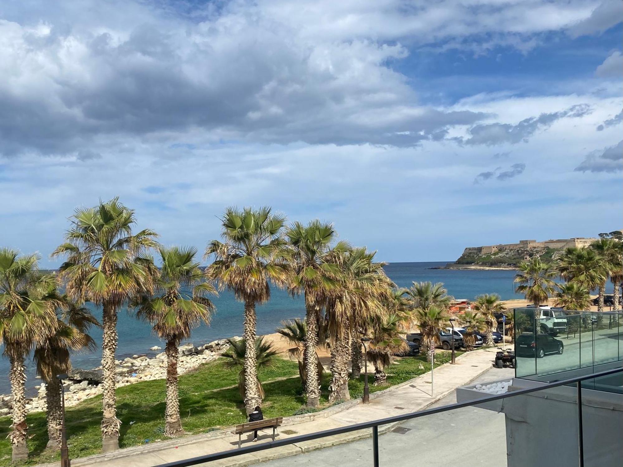 Eftihia Apartments By The Sea Ретимно Екстериор снимка