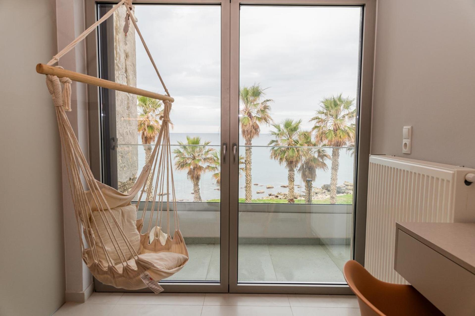 Eftihia Apartments By The Sea Ретимно Екстериор снимка